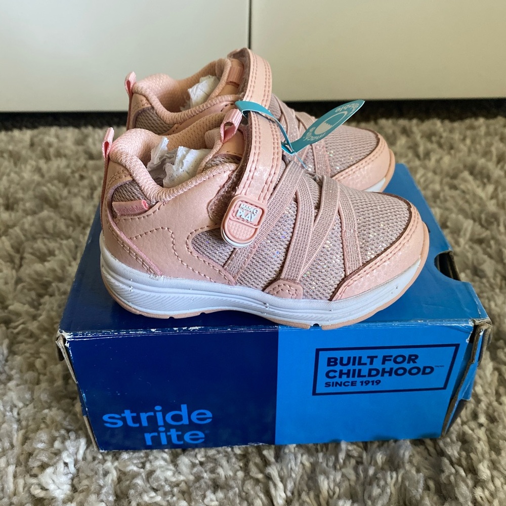 Brand New Stride Rite Baby Walker Shoes Size 4 1/2